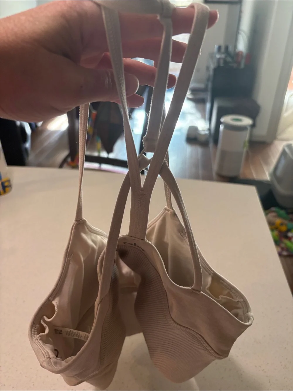 ALO Airbrush Suspension Yoga Strappy Bralette in Light Cream